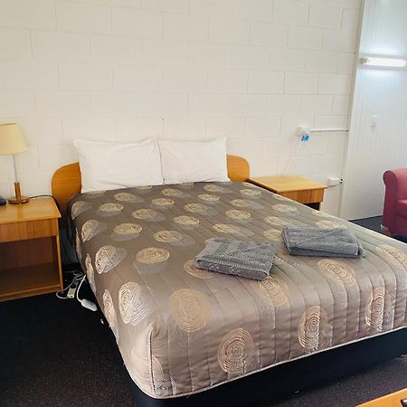 Rubicon Hotel Motel เอลดอน ภายนอก รูปภาพ