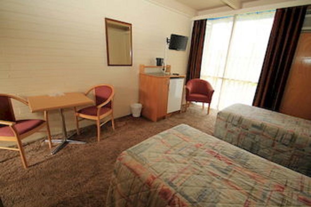 Rubicon Hotel Motel เอลดอน ภายนอก รูปภาพ