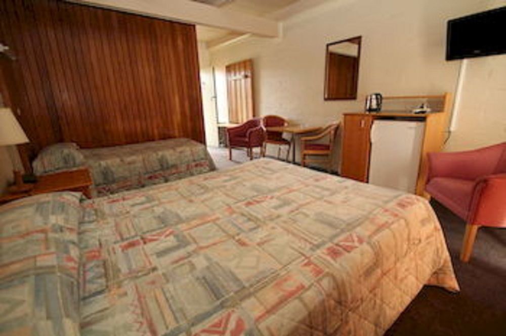 Rubicon Hotel Motel เอลดอน ภายนอก รูปภาพ